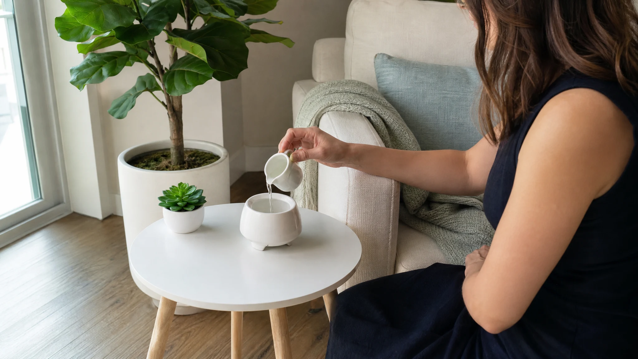 How to Use an Essential Oil Diffuser: Setup, Run Time, Room